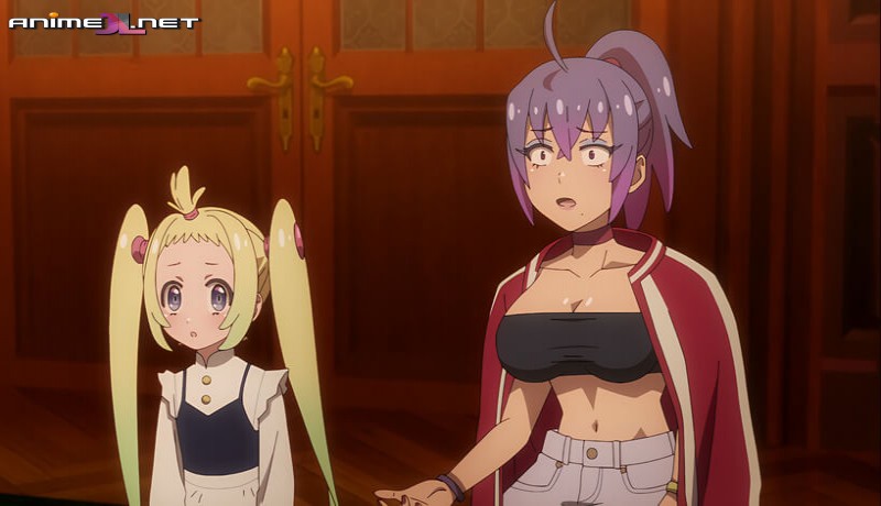 Mayonaka Punch en latino